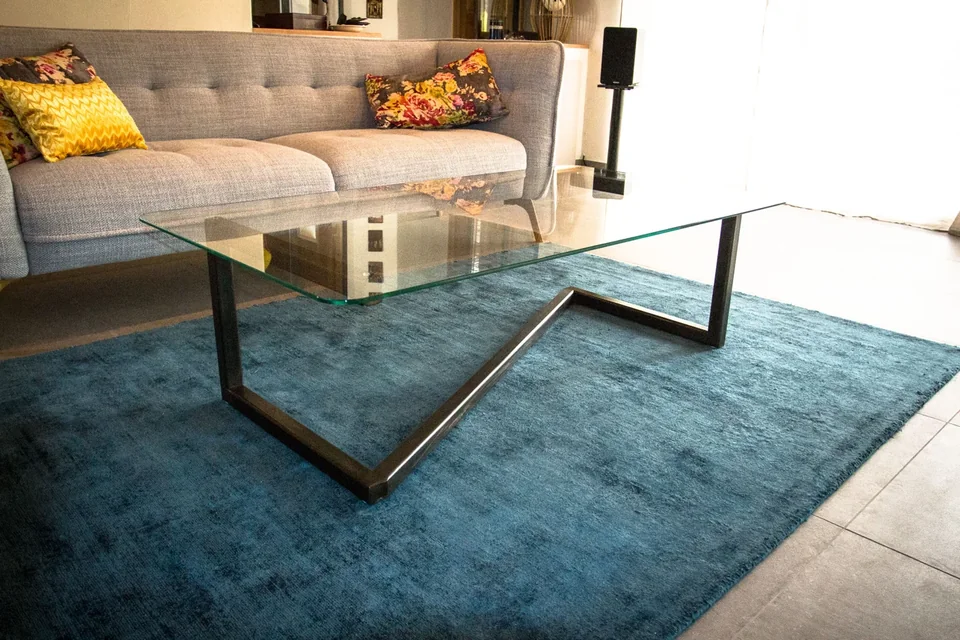 Table basse de salon acier et verre