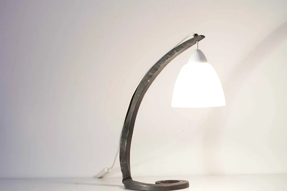Lampe design en ferronnerie